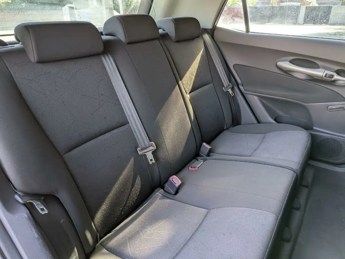 2008-toyota-auris-14-t2-5d-big-22