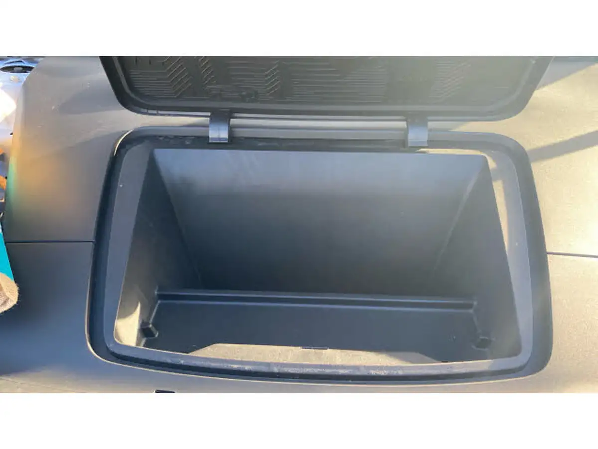 2024-volvo-ex30-e-single-motor-plus-extended-range-big-35