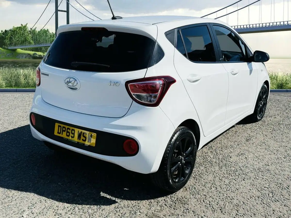 2019-hyundai-i10-10-play-big-3