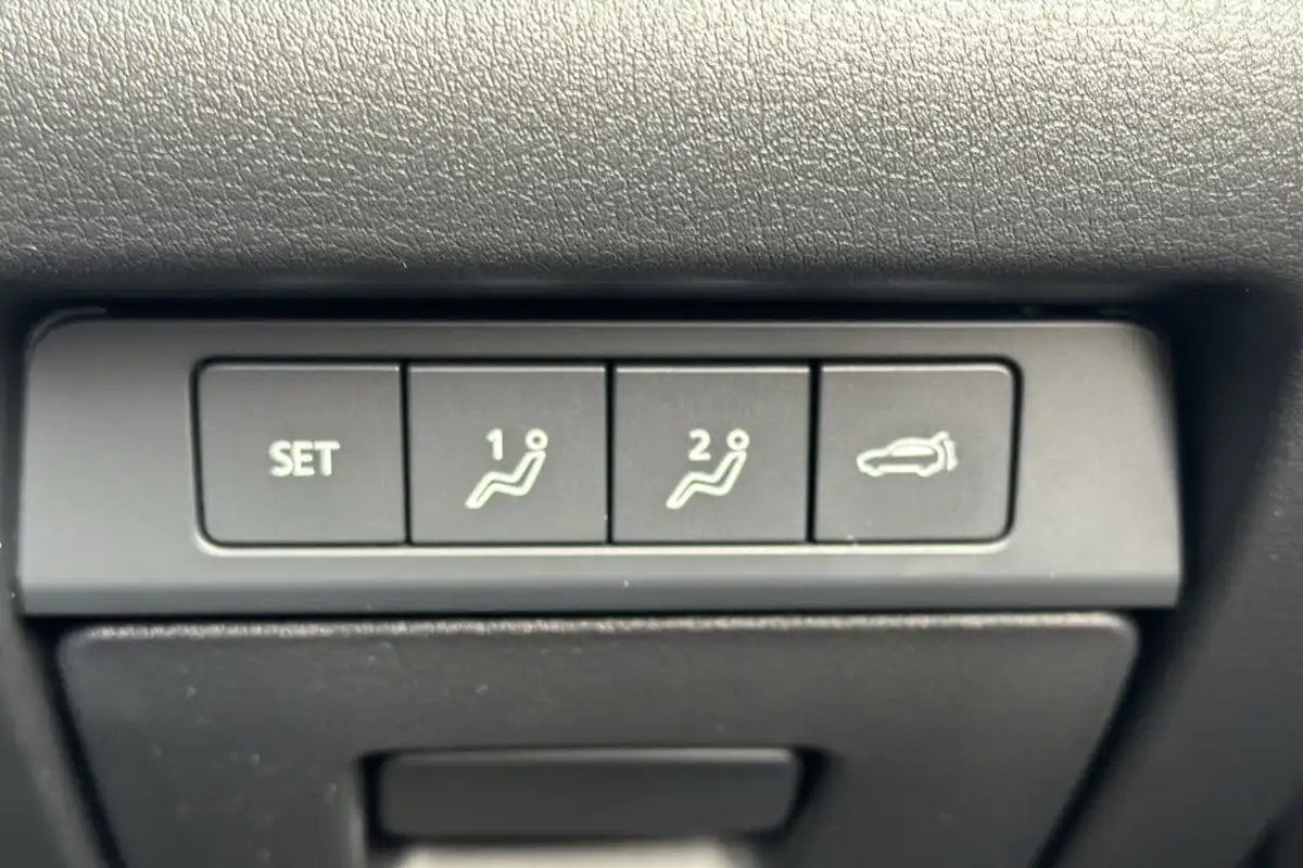 2024-mazda-cx-30-20-e-skyactiv-x-takumi-big-31