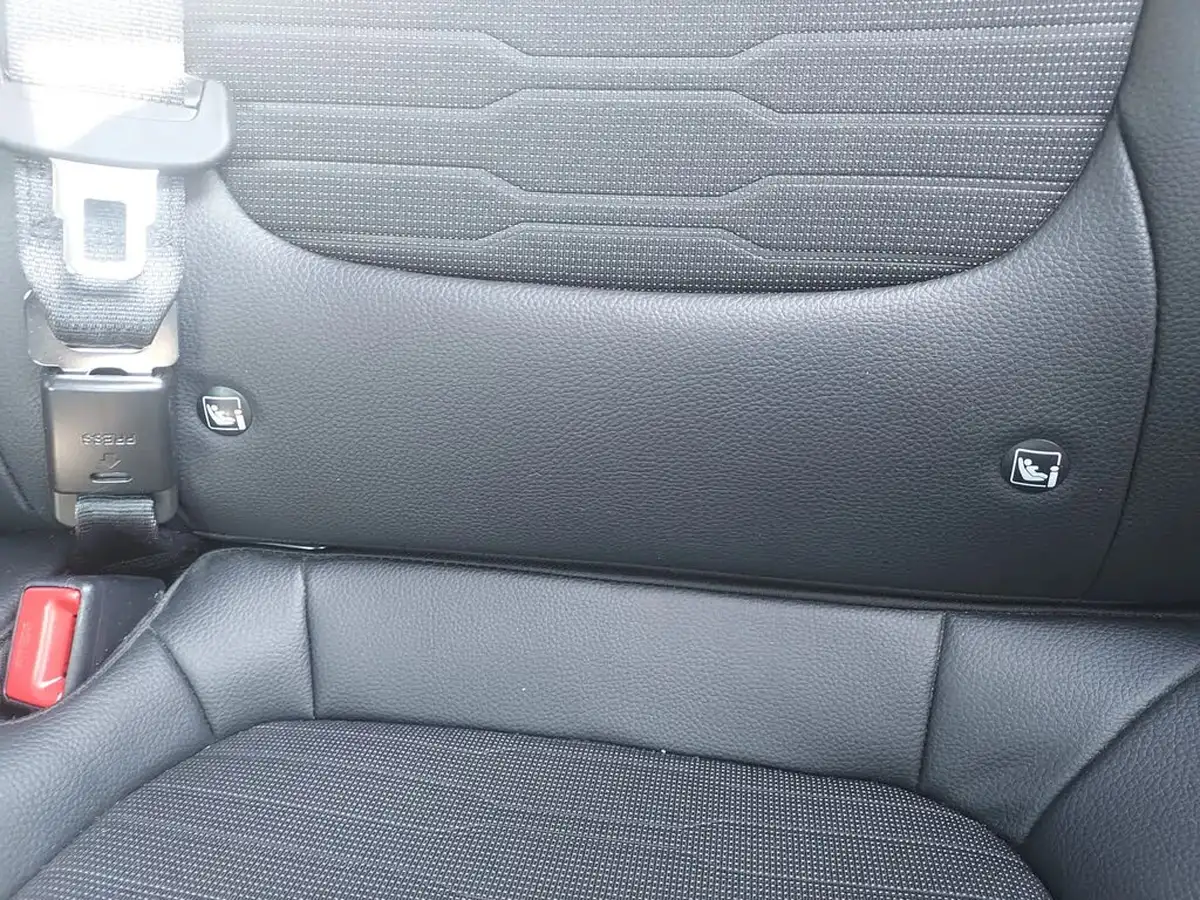 2022-kia-stonic-10-t-gdi-gt-line-s-dct-big-14