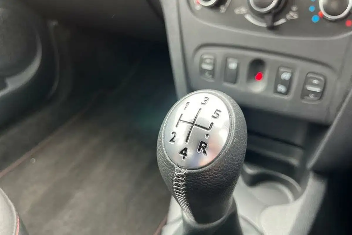 2019-dacia-sandero-stepway-09-tce-techroad-big-38
