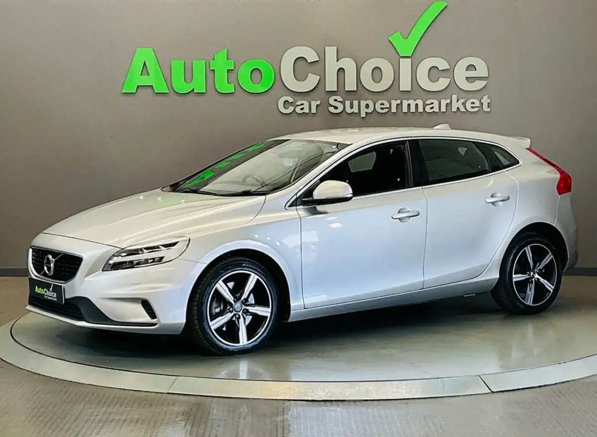 2018-volvo-v40-20td-d3-r-design-big-7