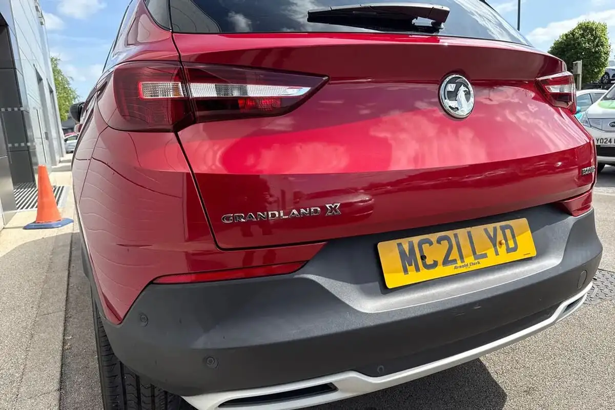 2021-vauxhall-grandland-x-12-griffin-big-7