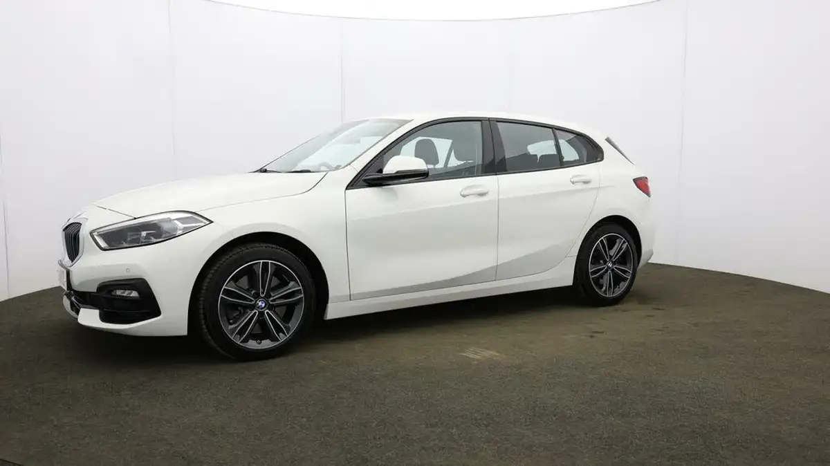 2021-bmw-1-series-20td-120d-xdrive-sport-lcp-big-35