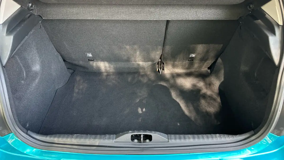 2022-citroen-c3-12-puretech-shine-plus-110ps-ss-eat6-big-18