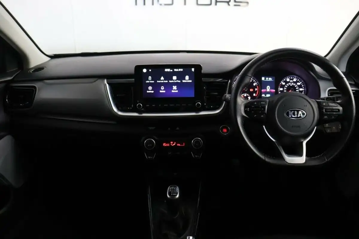 2021-kia-stonic-10-t-gdi-connect-big-7