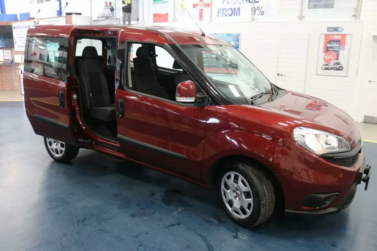 2017-fiat-doblo-14-easy-big-5