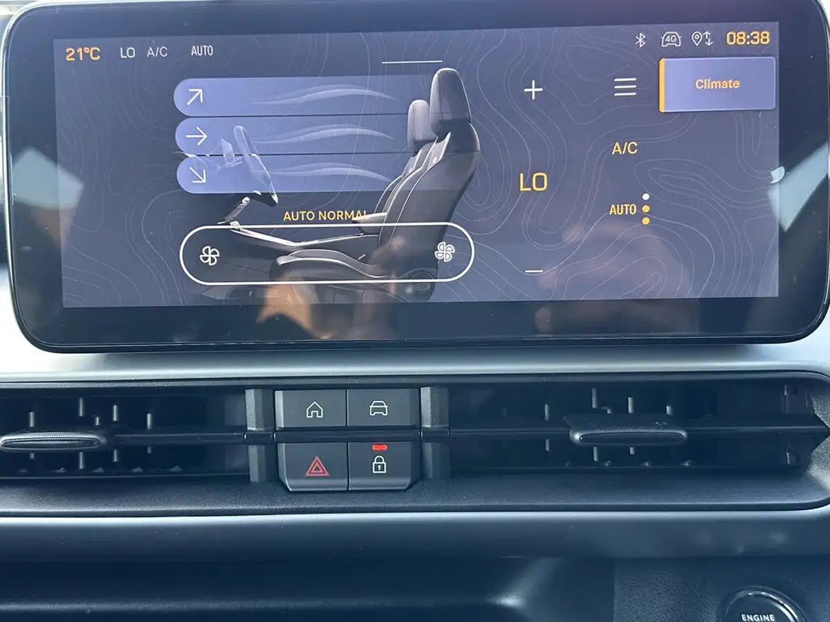 2025-jeep-avenger-12-gse-summit-e-hybrid-48v-auto-big-28