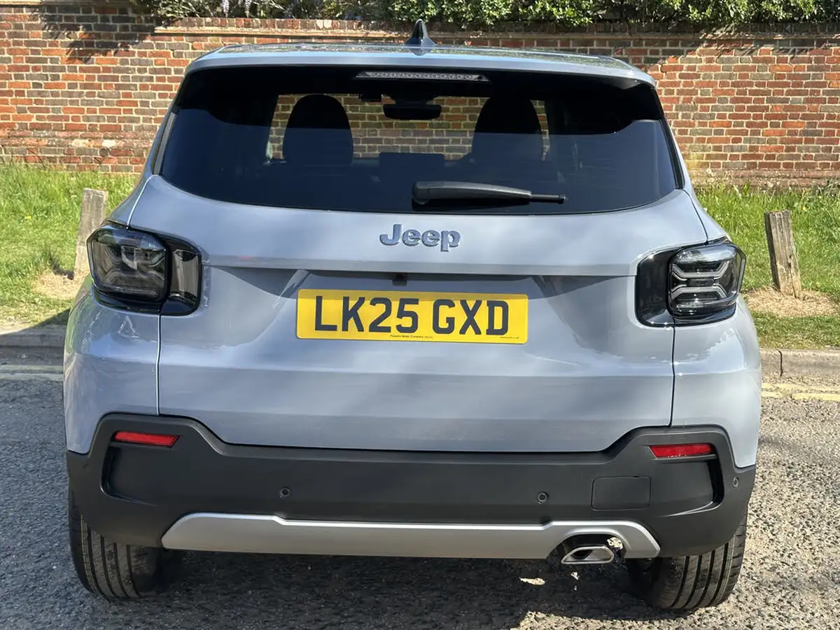 2025-jeep-avenger-12-gse-summit-e-hybrid-48v-auto-big-0