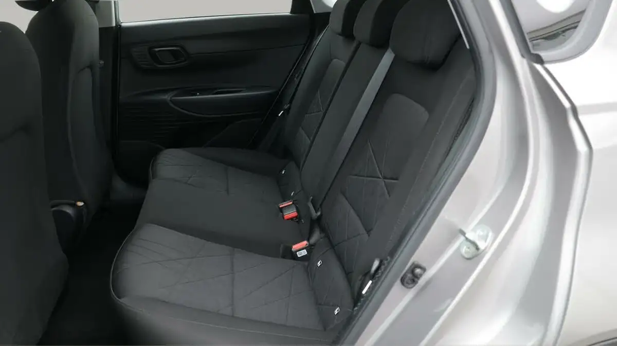 2022-hyundai-bayon-10-t-gdi-se-connect-dct-big-16