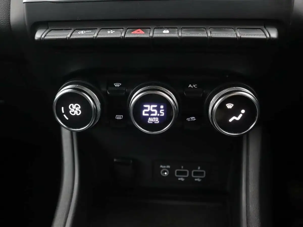 2021-renault-captur-13-tce-s-edition-140ps-big-28