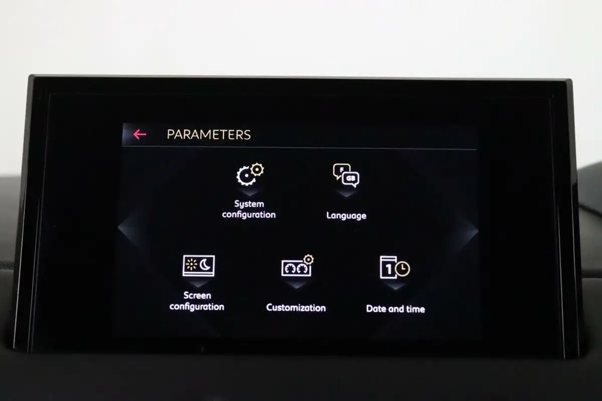 2022-ds-ds-3-crossback-12-puretech-bastille-101ps-big-27