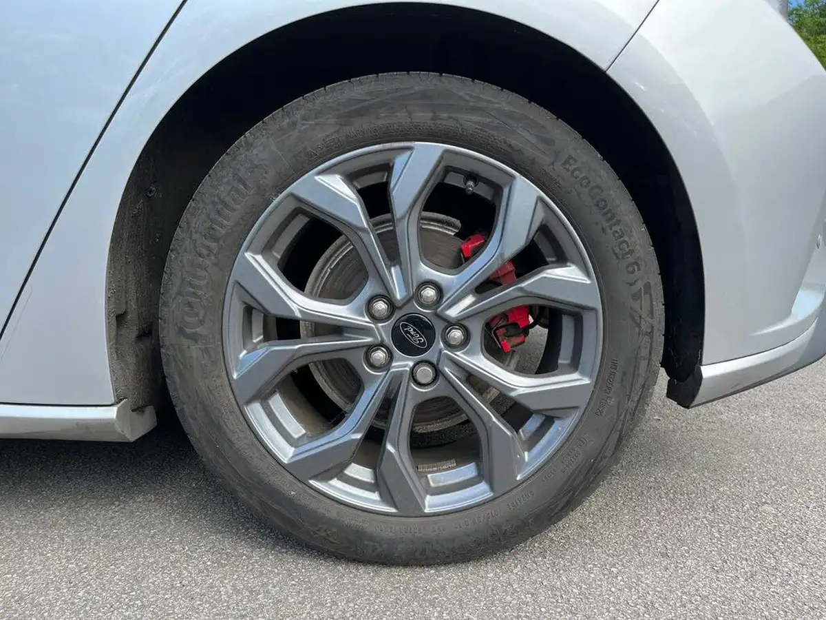 2024-ford-focus-10t-st-line-125ps-hatchback-big-17