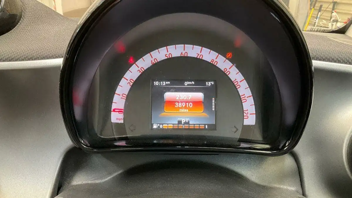 2016-smart-fortwo-10-passion-71bhp-premiumss-coupe-twinamic-big-7