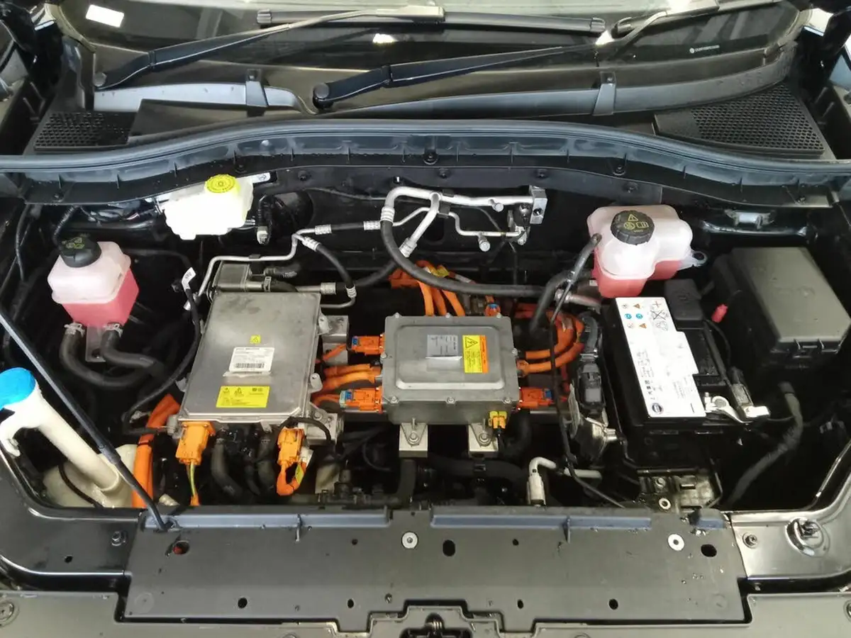 2024-mg-zs-suv-e-trophy-connect-ev-156ps-long-range-big-46