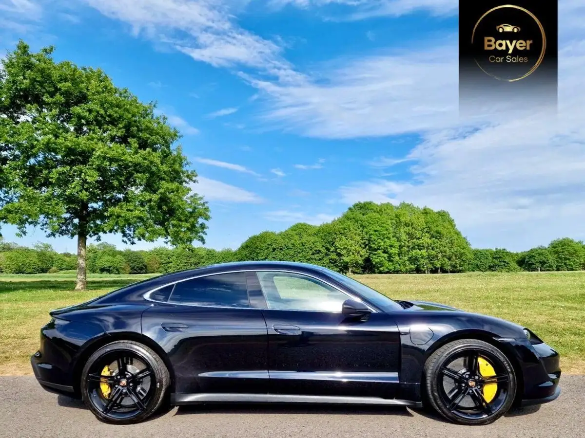 2021-porsche-taycan-e-4s-571ps-performance-battery-plus-big-2