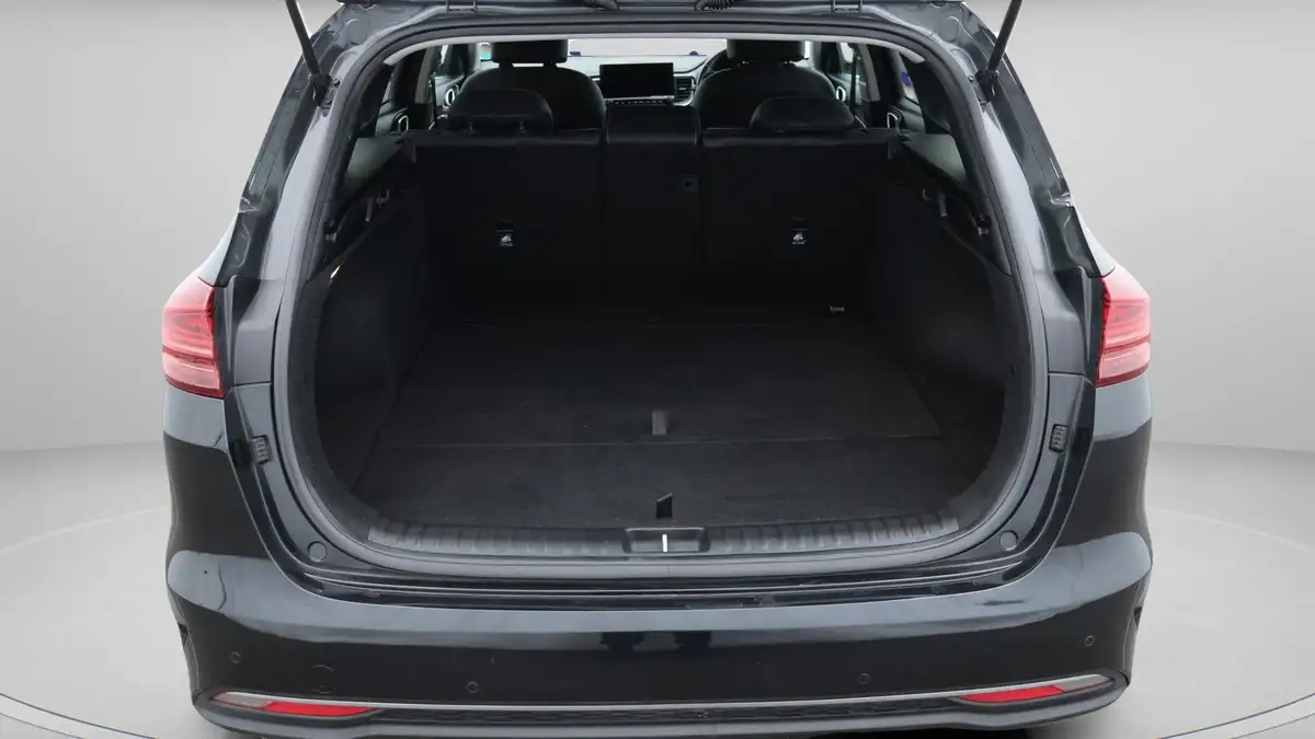 2022-kia-ceed-15-t-gdi-3-sportswagon-big-17