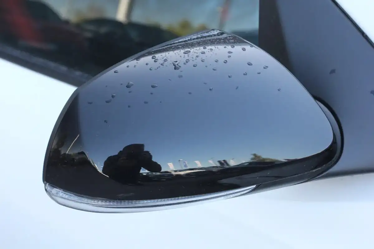2024-hyundai-i10-10-t-gdi-n-line-90ps-two-tone-roof-big-10