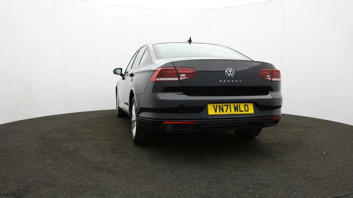 2021-volkswagen-passat-20tdi-se-nav-150ps-saloon-4d-dsg-big-30