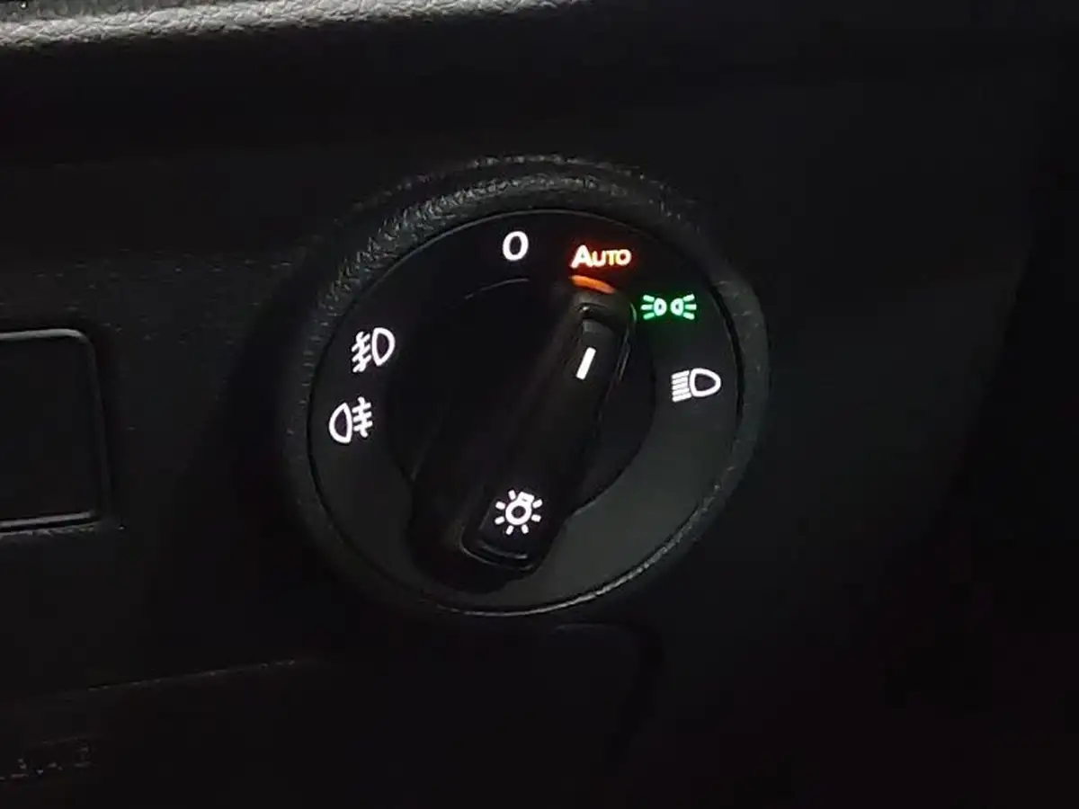 2024-seat-ateca-15-ecotsi-xperience-dsg-big-18
