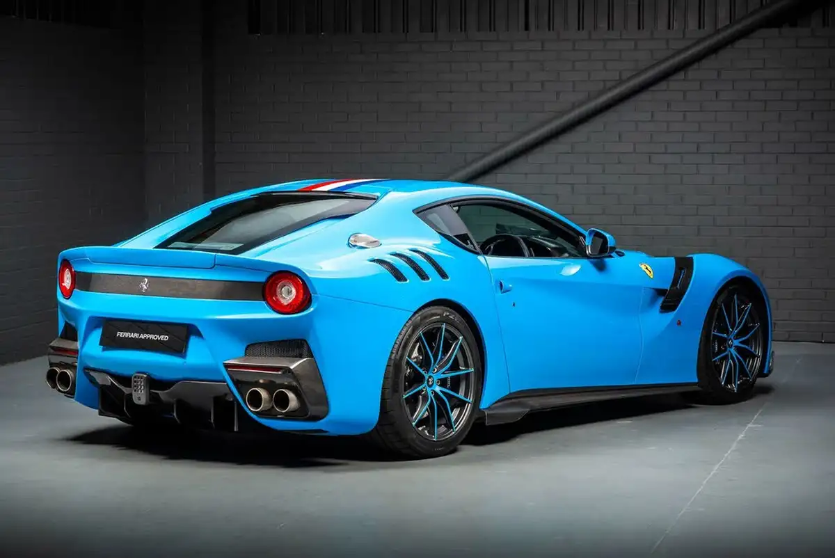 2017-ferrari-f12berlinetta-62-big-4