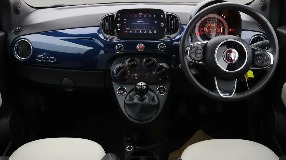 2022-fiat-500-10-dolcevita-big-12