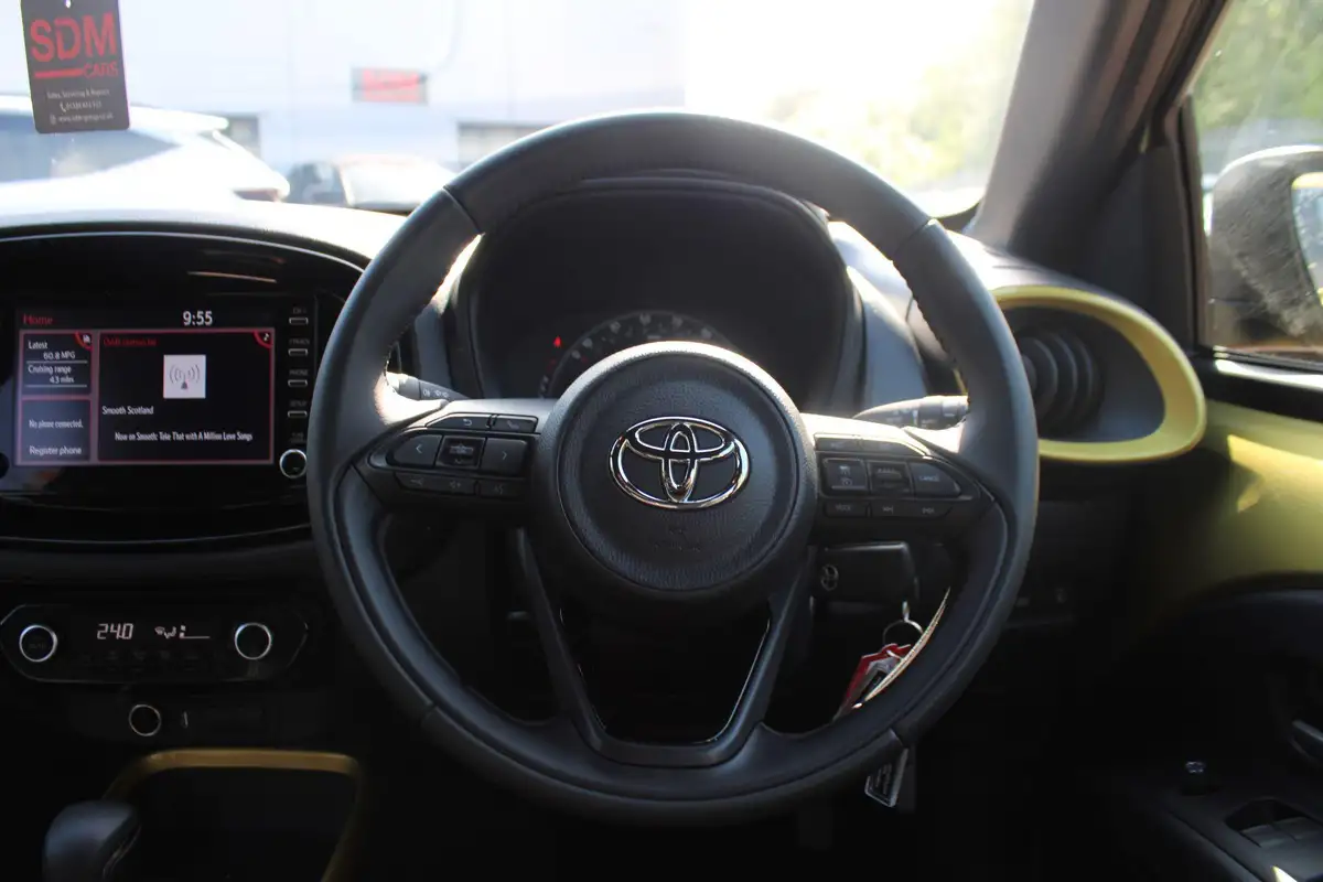 2023-toyota-aygo-x-10-vvt-i-edge-cvt-big-18