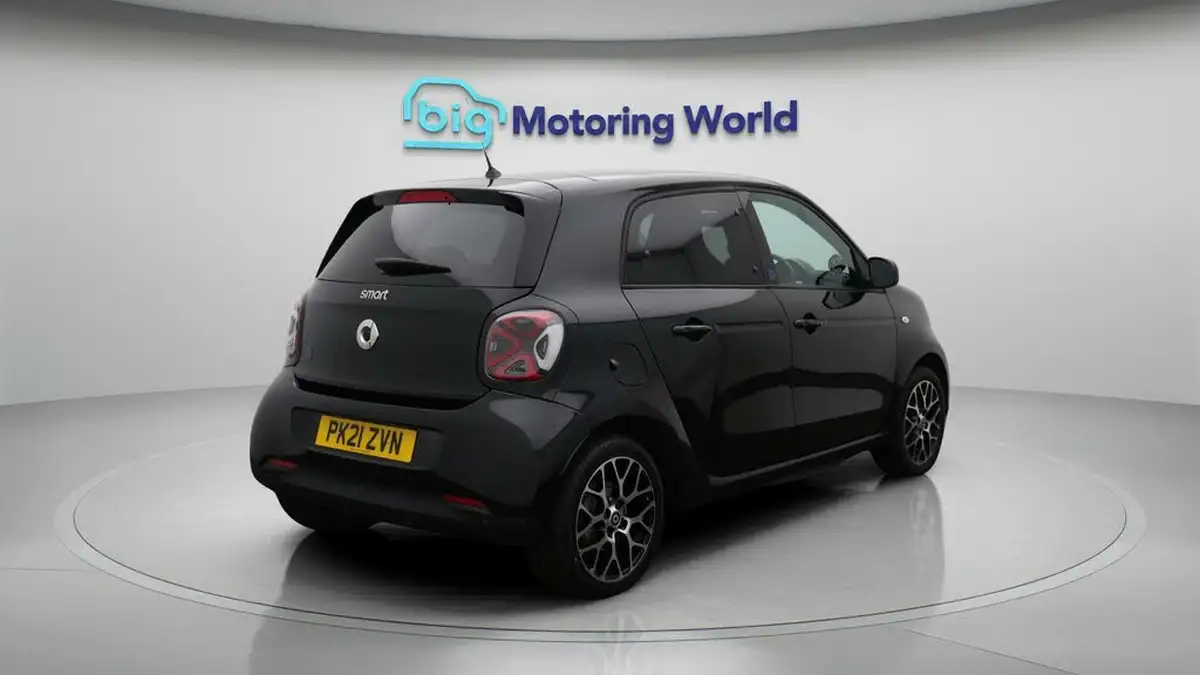 2021-smart-forfour-eq-exclusive-big-7