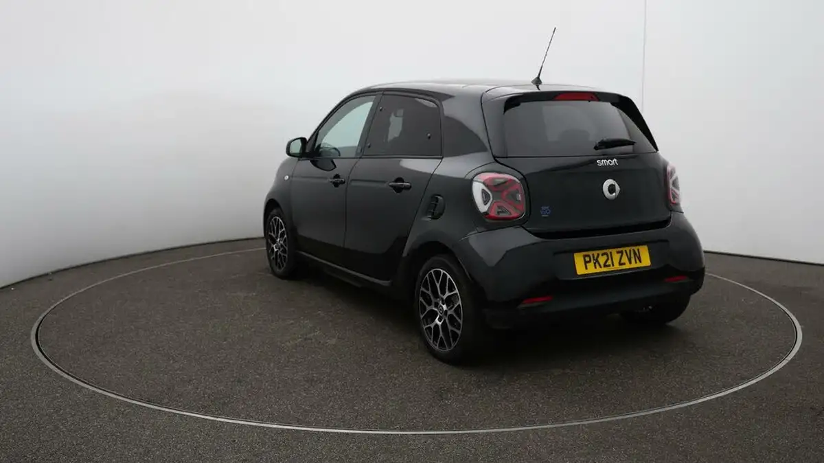 2021-smart-forfour-eq-exclusive-big-59