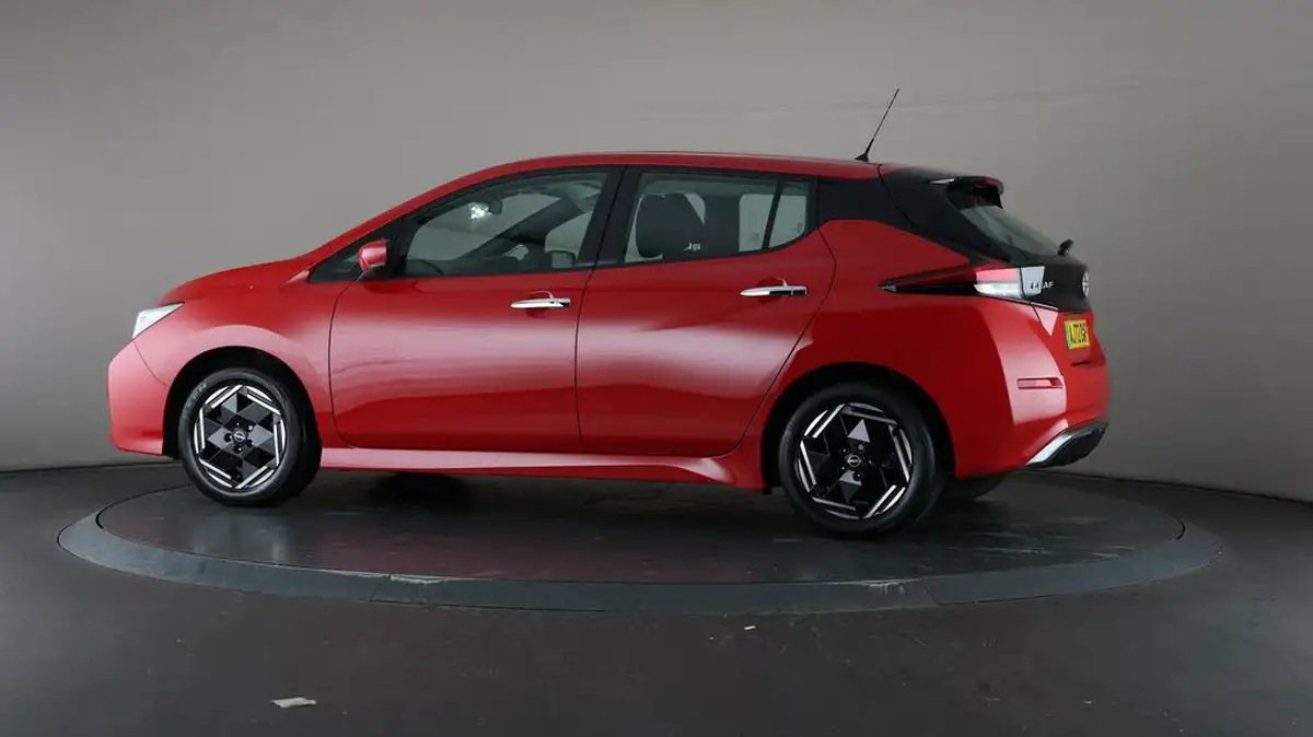 2022-nissan-leaf-e-acenta-39kwh-big-74