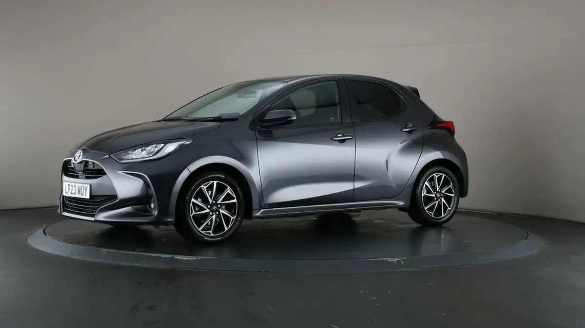 2023-toyota-yaris-15-vvt-i-design-big-33