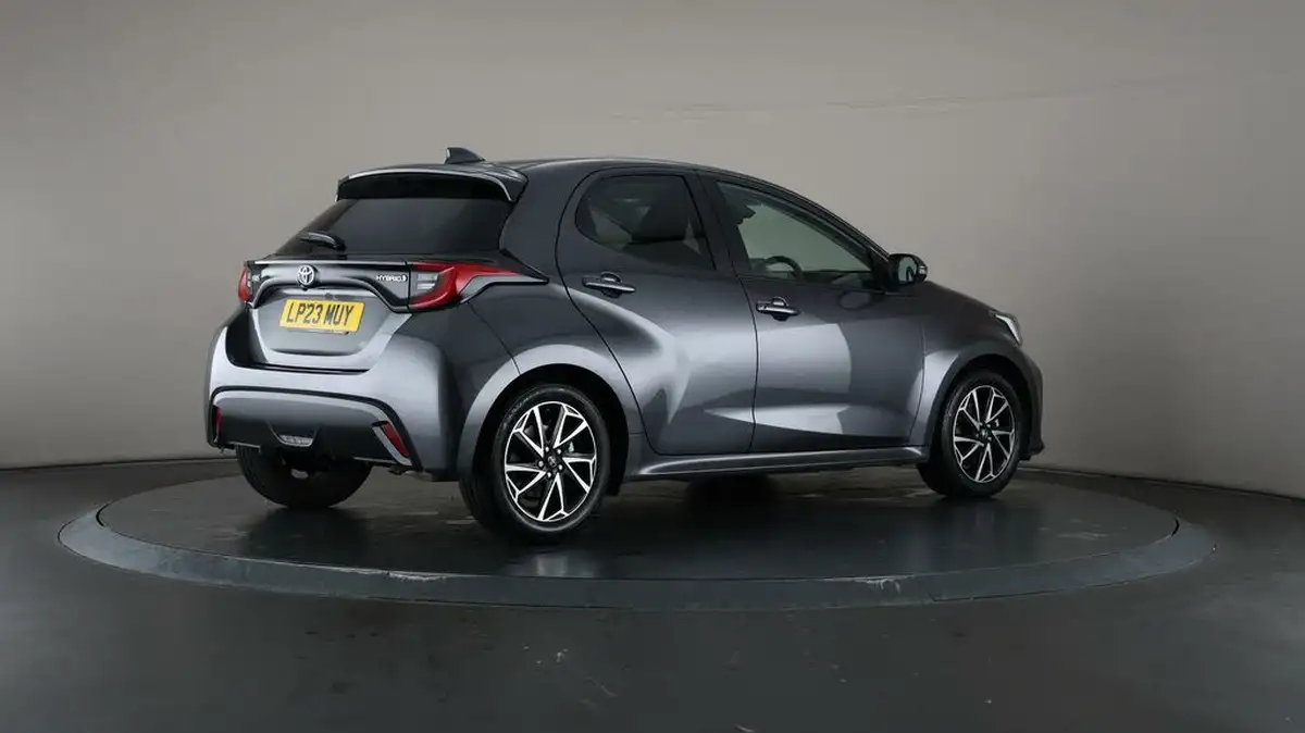 2023-toyota-yaris-15-vvt-i-design-big-57