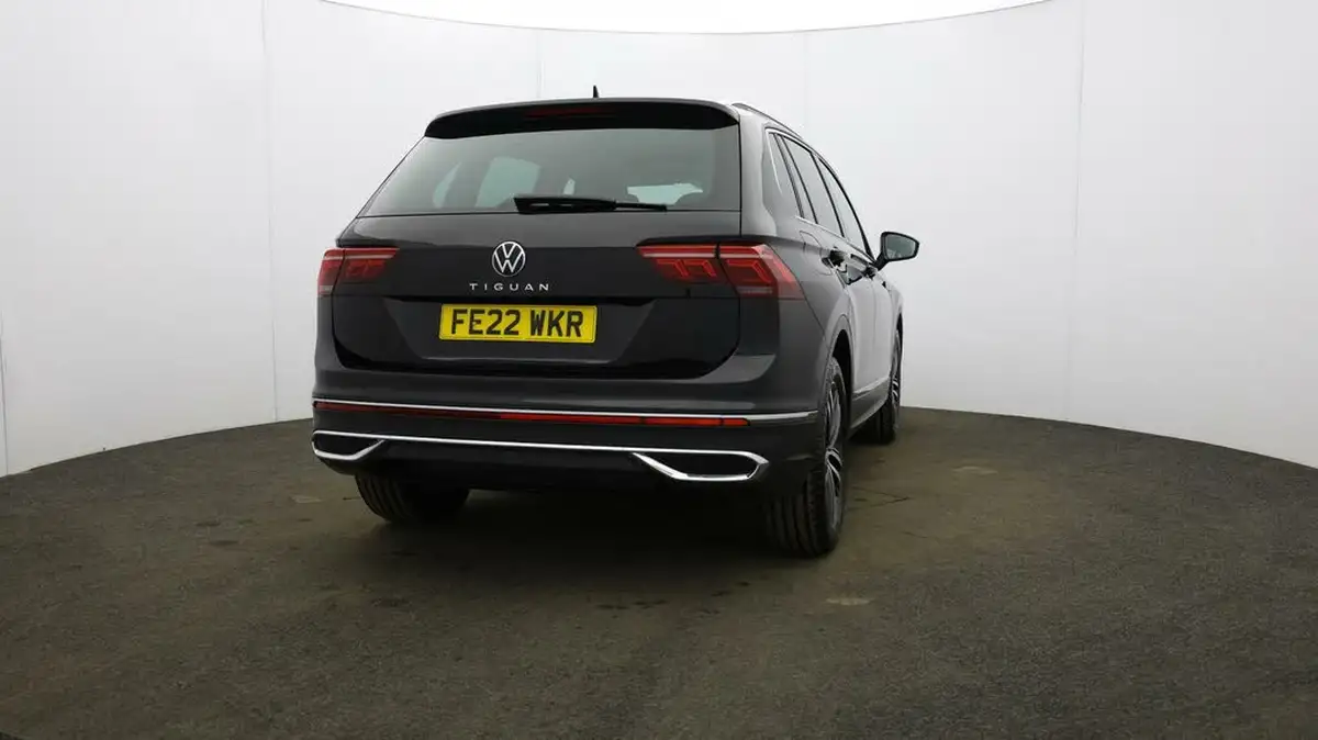 2022-volkswagen-tiguan-15-tsi-elegance-big-54