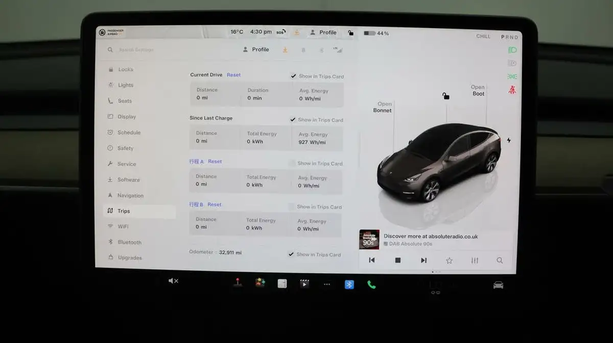 2022-tesla-model-y-e-long-range-big-9