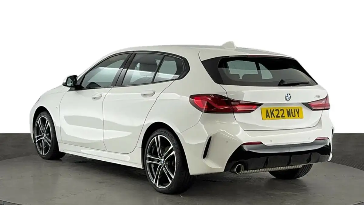2022-bmw-1-series-15-118i-m-sport-lcp-big-5