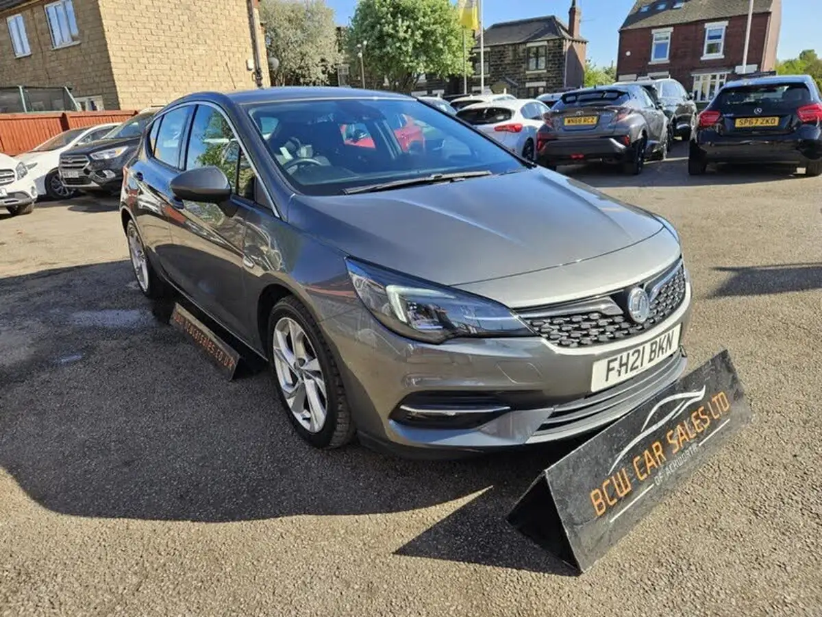 2021-vauxhall-astra-12-turbo-sri-145ps-big-7