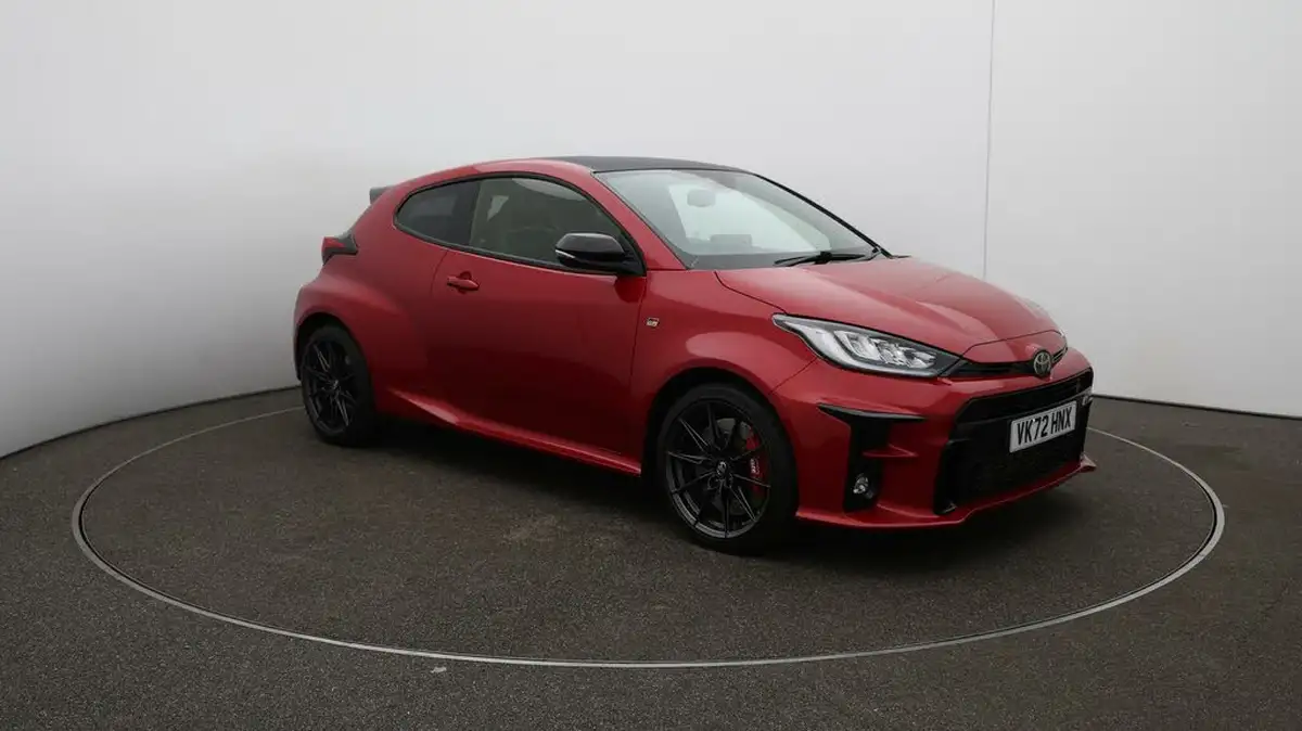 2022-toyota-yaris-16-gr-circuit-pack-big-38