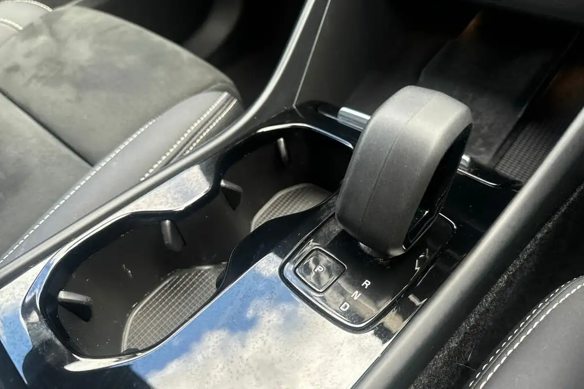 2022-volvo-c40-e-twin-recharge-pro-big-12