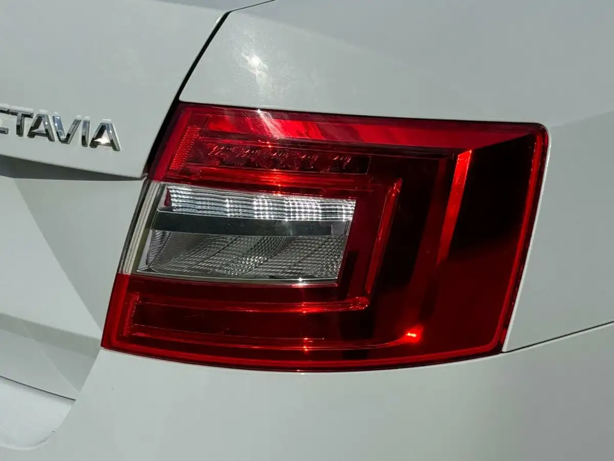 2018-skoda-octavia-14-tsi-se-hatchback-dsg-big-35