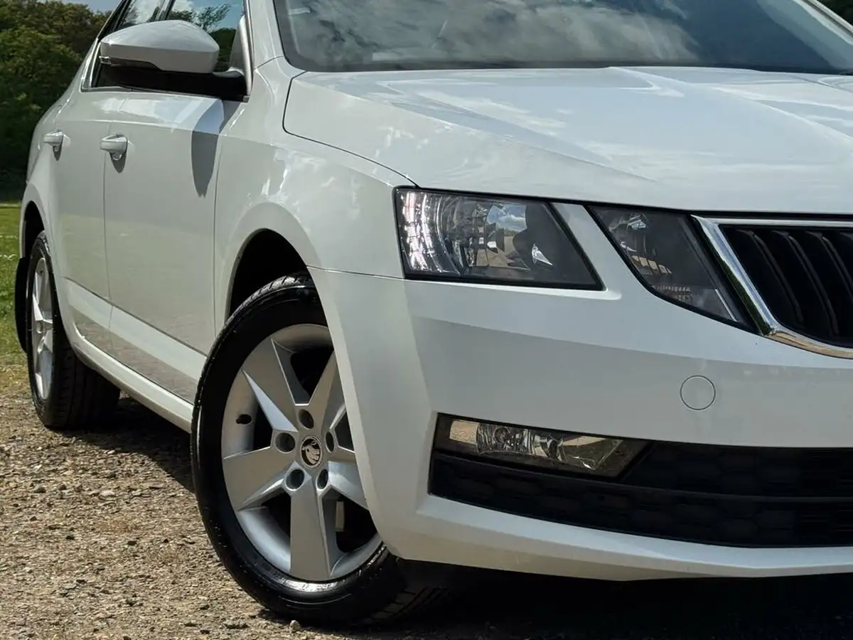 2018-skoda-octavia-14-tsi-se-hatchback-dsg-big-11