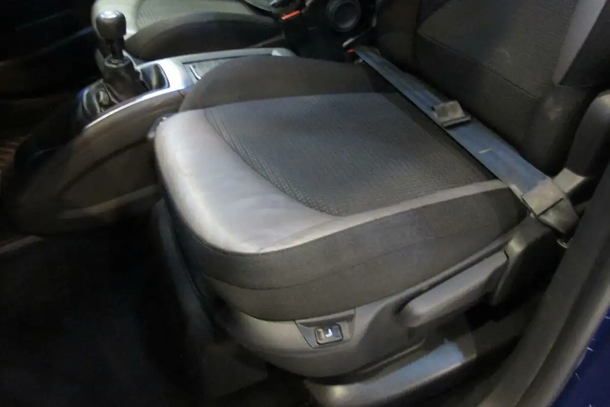 2018-citroen-grand-c4-picasso-16bluehdi-feel-big-42