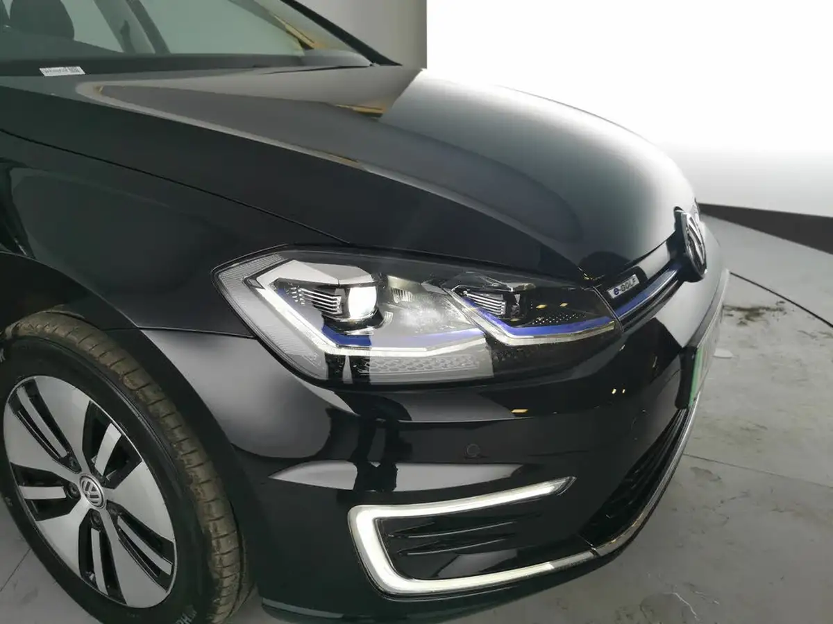 2020-volkswagen-golf-e-e-golf-big-5