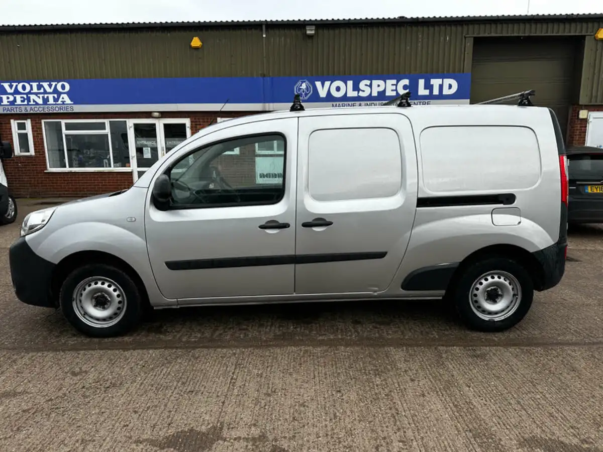 2016-renault-kangoo-maxi-15td-ll21-dci-90-maxi-business-panel-big-3