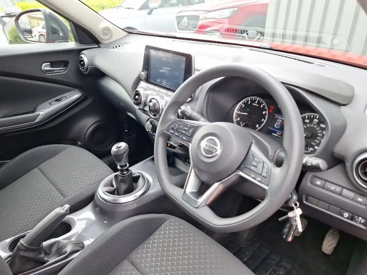 2022-nissan-juke-10-dig-t-acenta-big-9