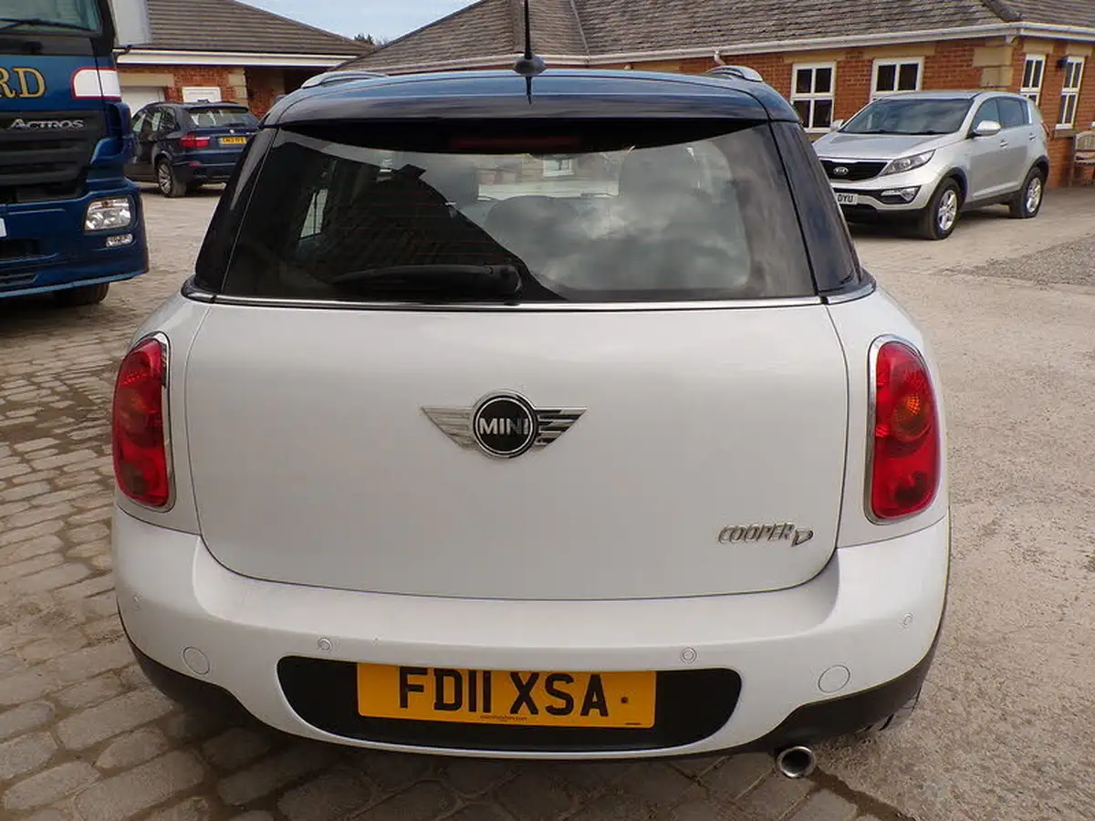 2011-mini-countryman-16td-cooper-d-112bhp-1598cc-big-7