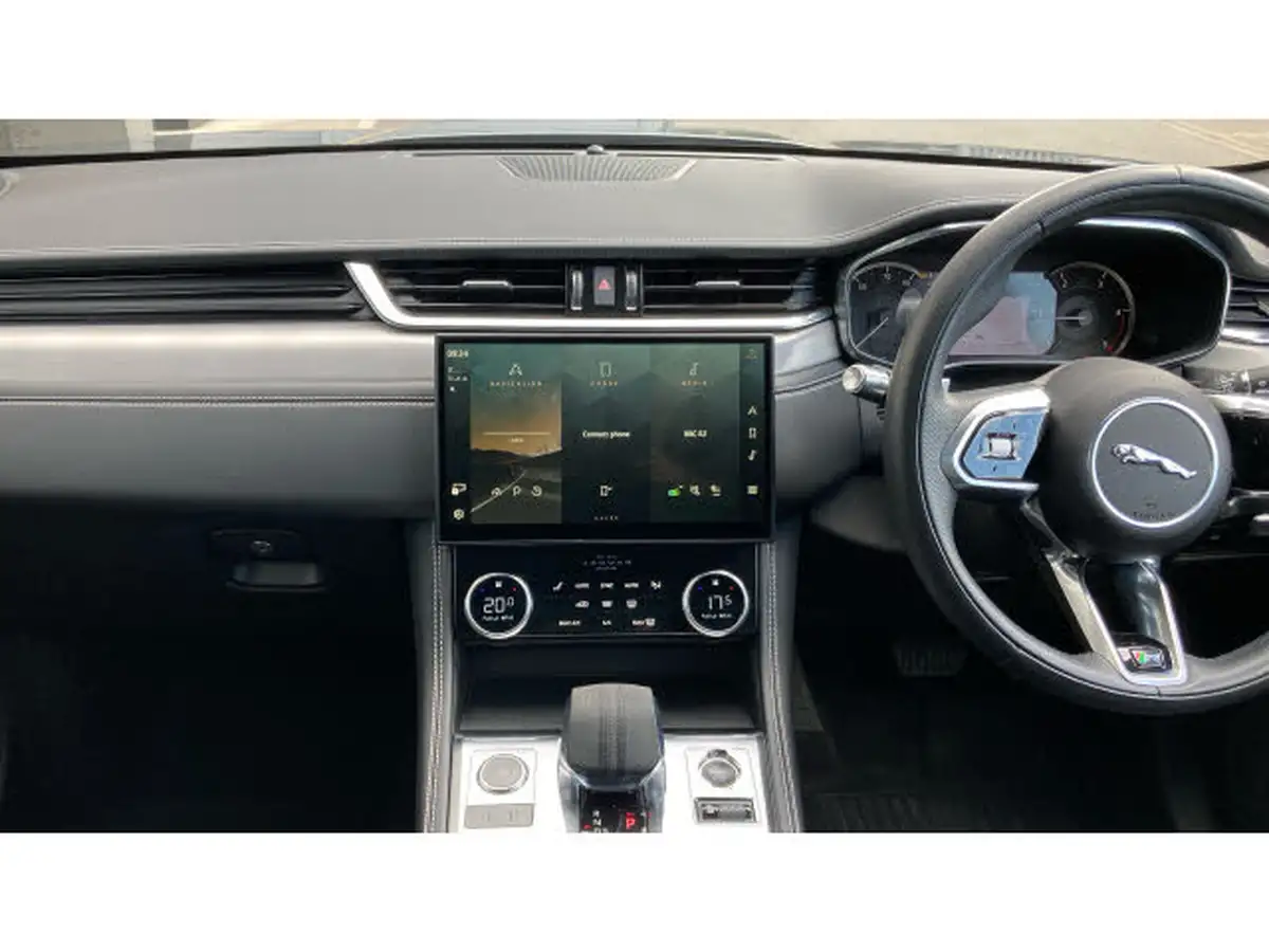 2022-jaguar-f-pace-20-d200-r-dynamic-s-big-13