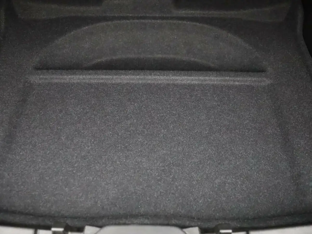 2023-volvo-xc40-20-b3-core-big-19