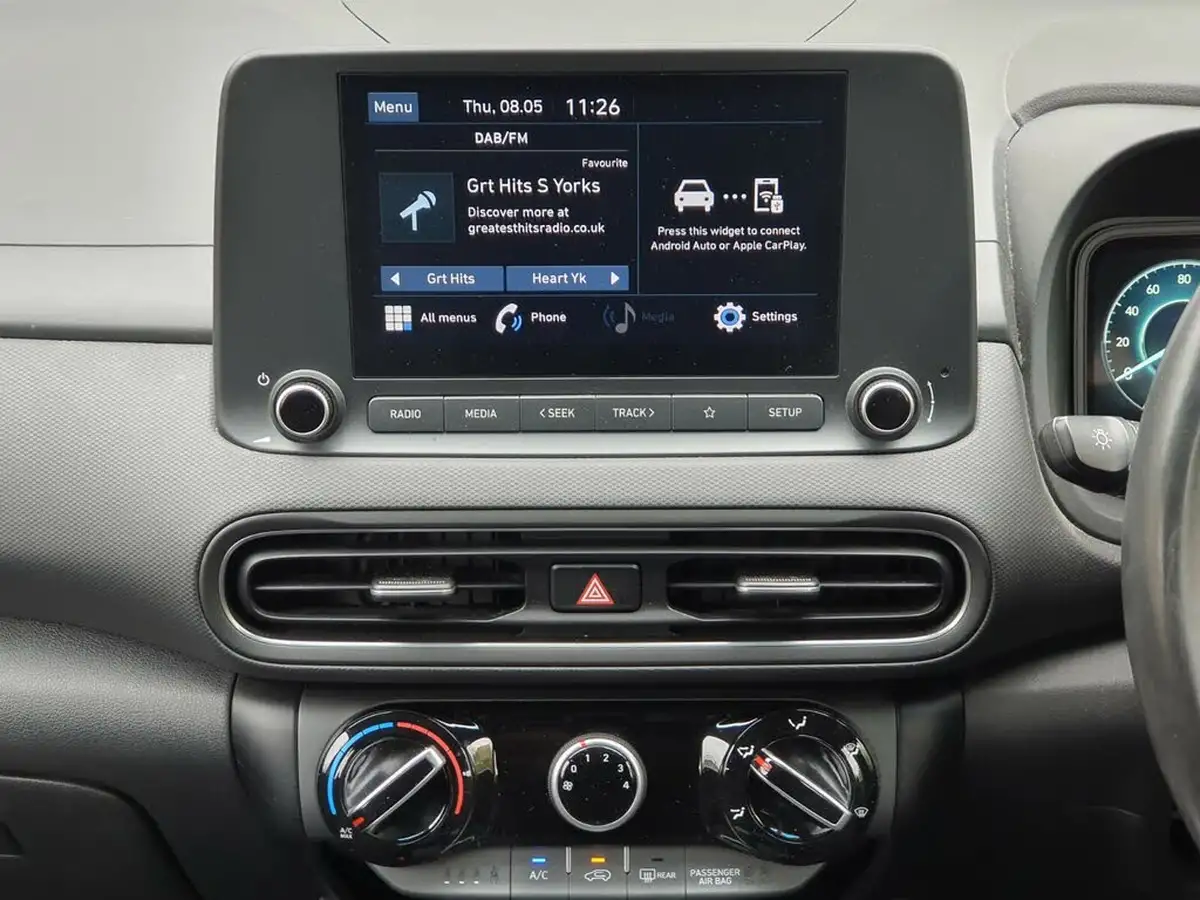 2022-hyundai-kona-10-t-gdi-se-connect-big-16