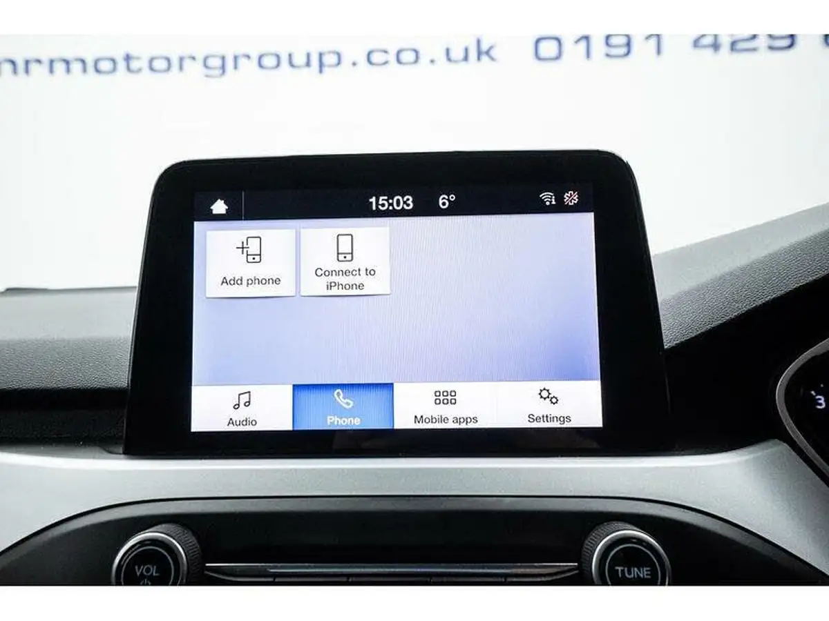 2019-ford-focus-10t-zetec-125ps-ss-hatchback-auto-big-29